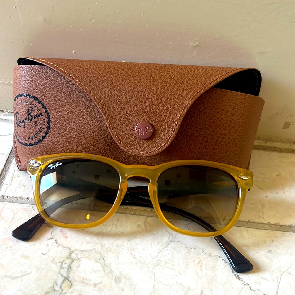 Ray-Ban Sunglasses